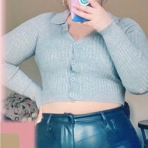 Grey ribbed cropped sweater